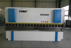 WC67K-125T4000扭軸同步數(shù)控折彎機